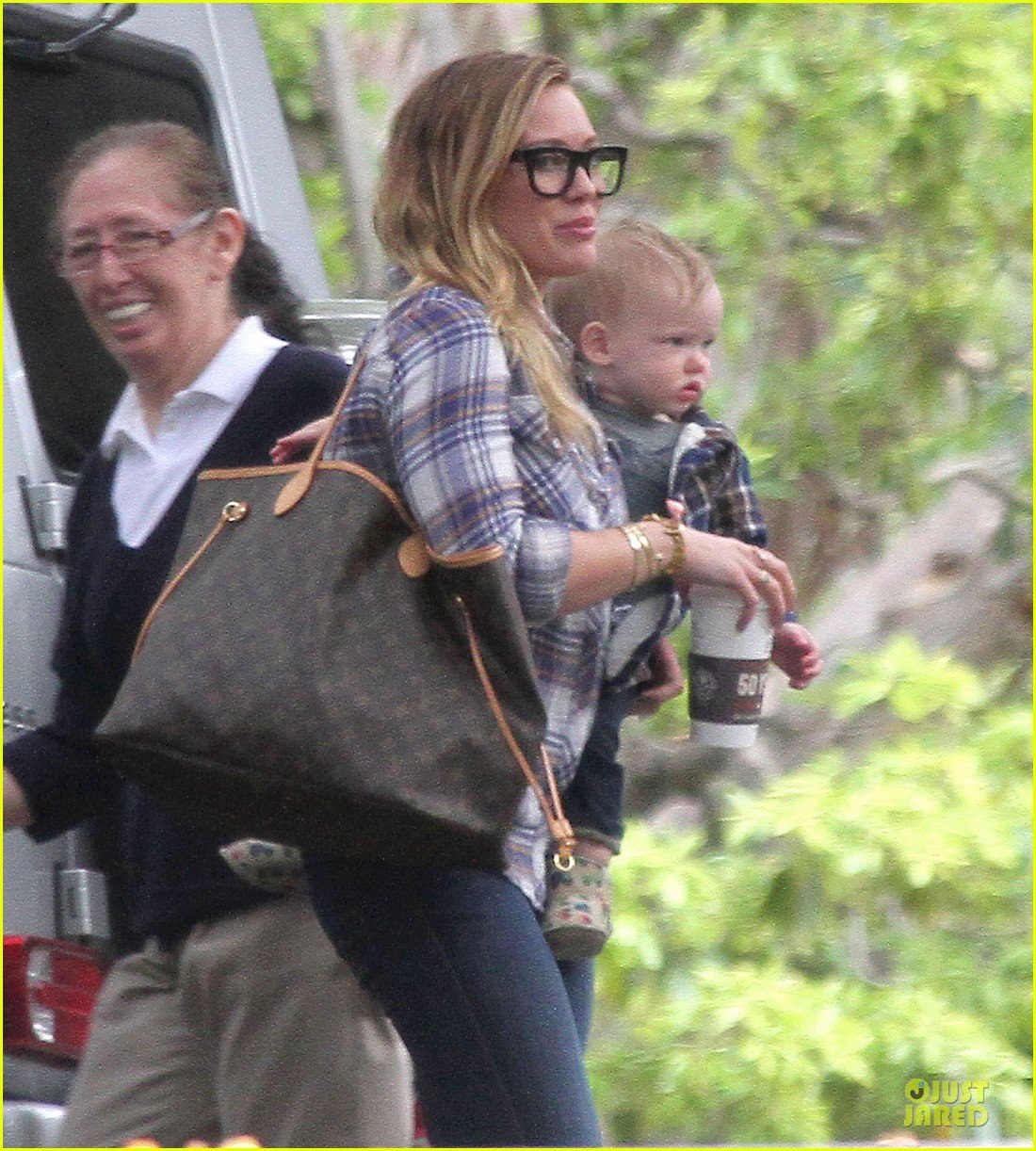 hilary duff mike comrie birthday party with luca 22