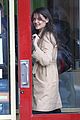 katie holmes big apple diner with male pal 08