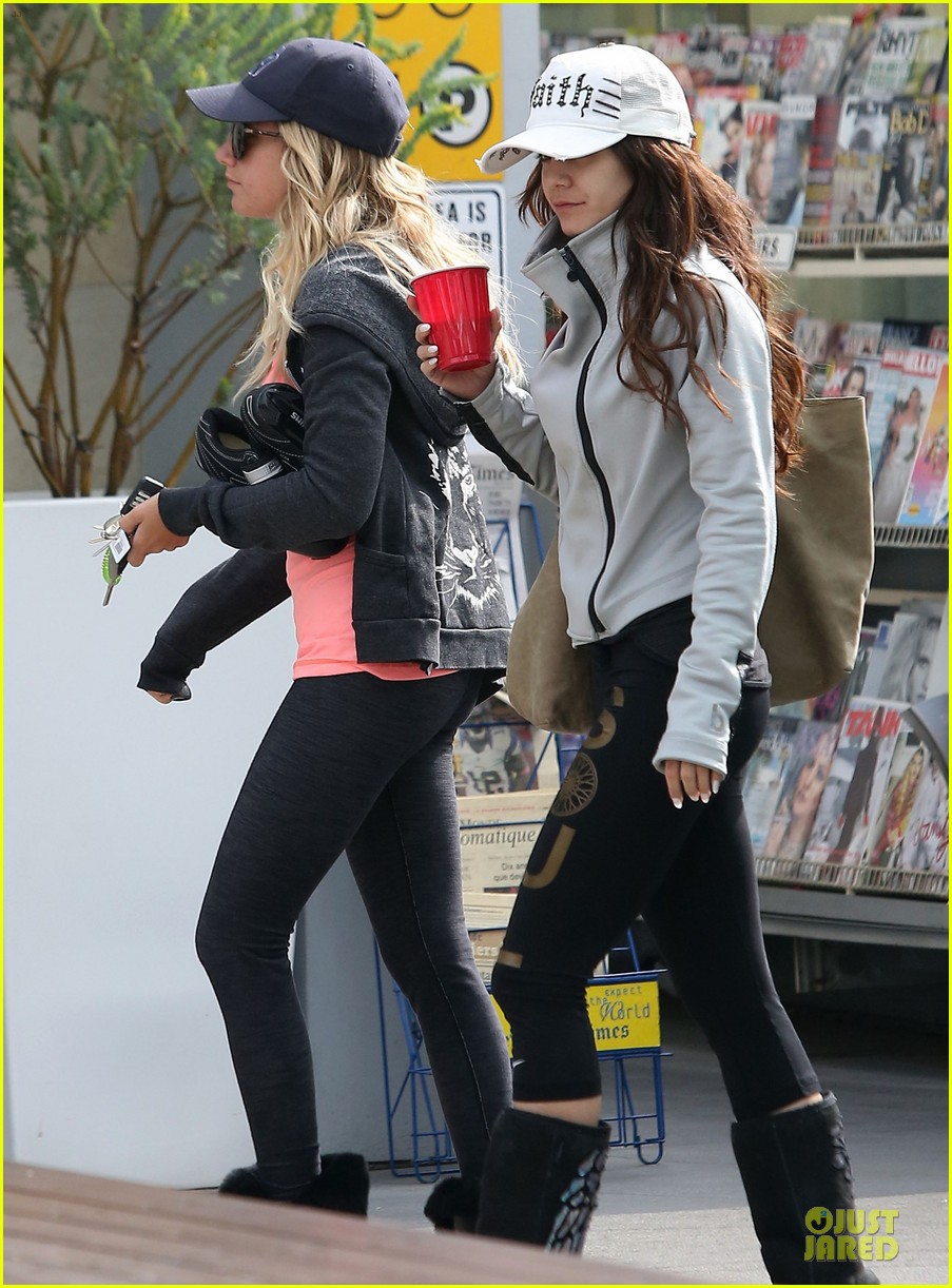 vanessa hudgens gym workout with ashley tisdale 012833920