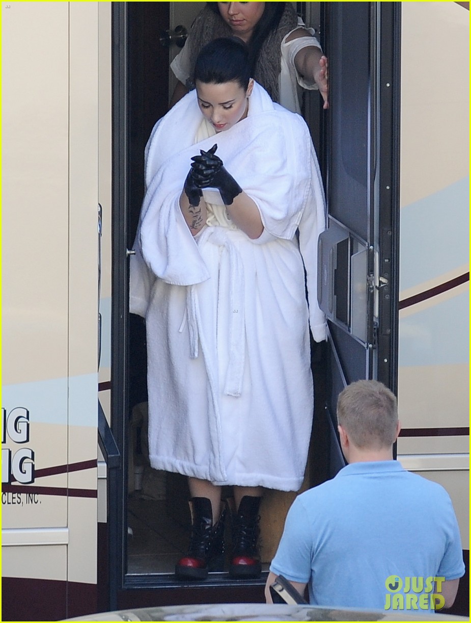 demi lovato black painted hands on heart attack video set 072830969