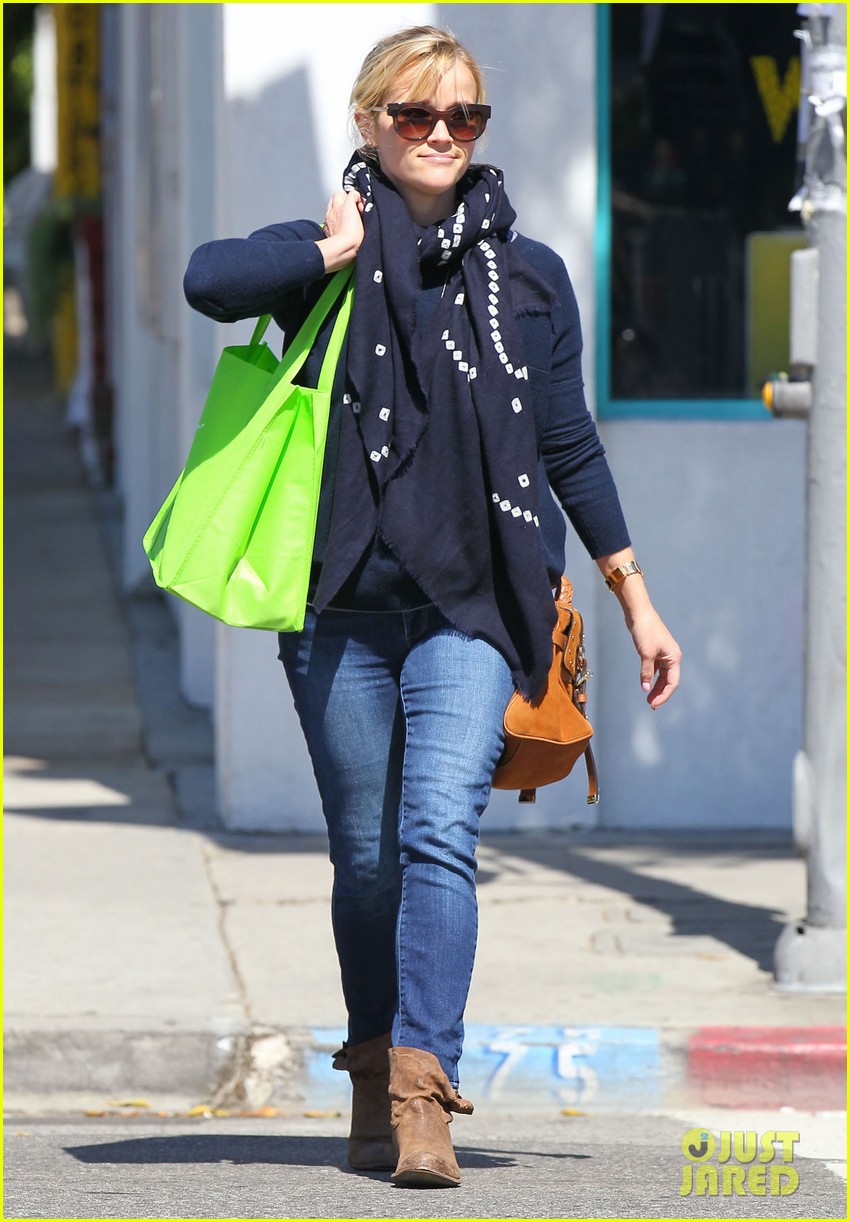 reese witherspoon sunday shopping spree 19