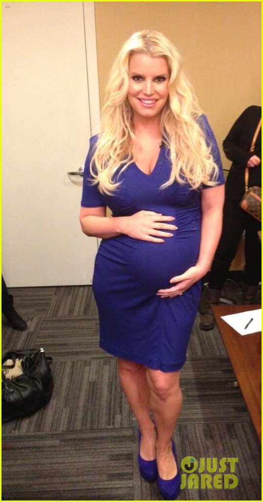 jessica simpson confirms shes having a baby boy 04