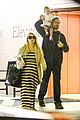 pregnant jessica simpson eric johnson doctors office with maxwell 01