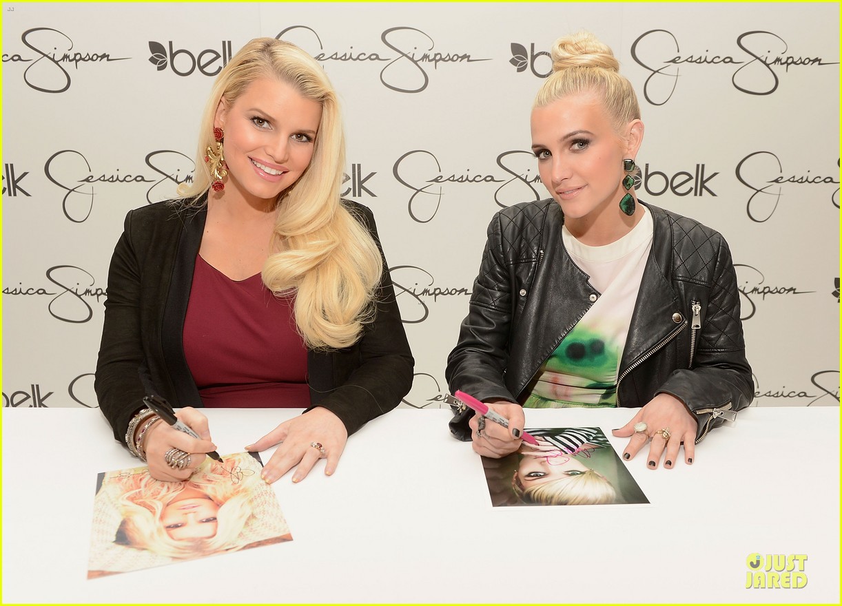 jessica ashlee simpson pelk southpark visit with maxwell 102836342