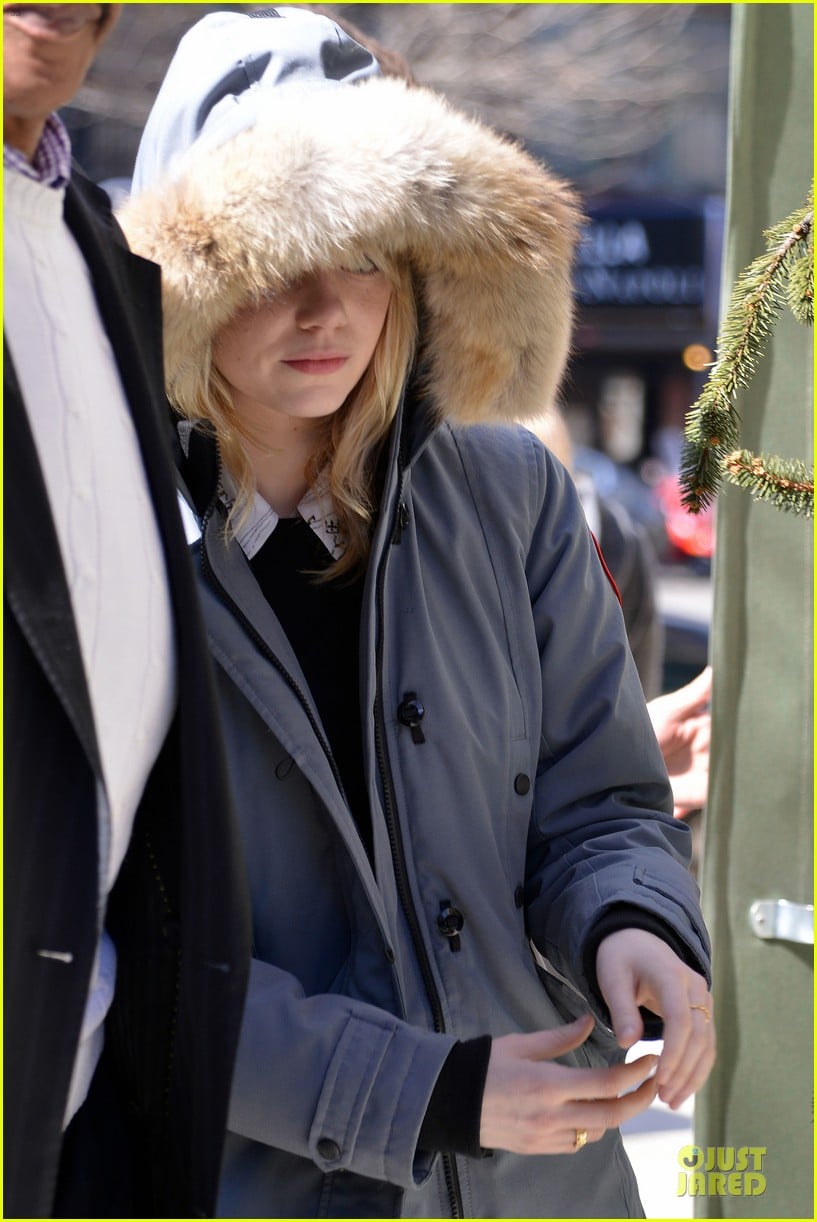 emma stone andrew garfield low profile new york outing 02