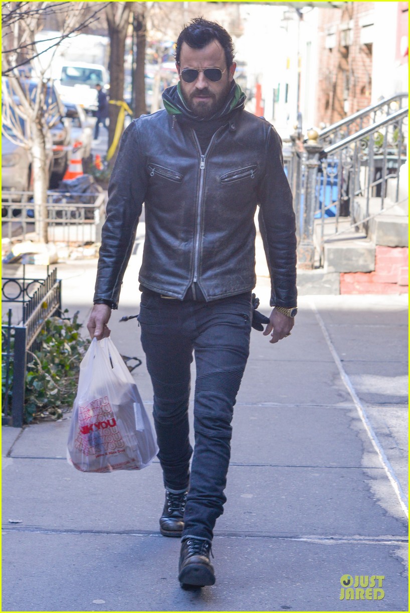 justin theroux is great guy raves chelsea handler 062827825
