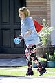 kristen bell steps out for first time since giving birth 09