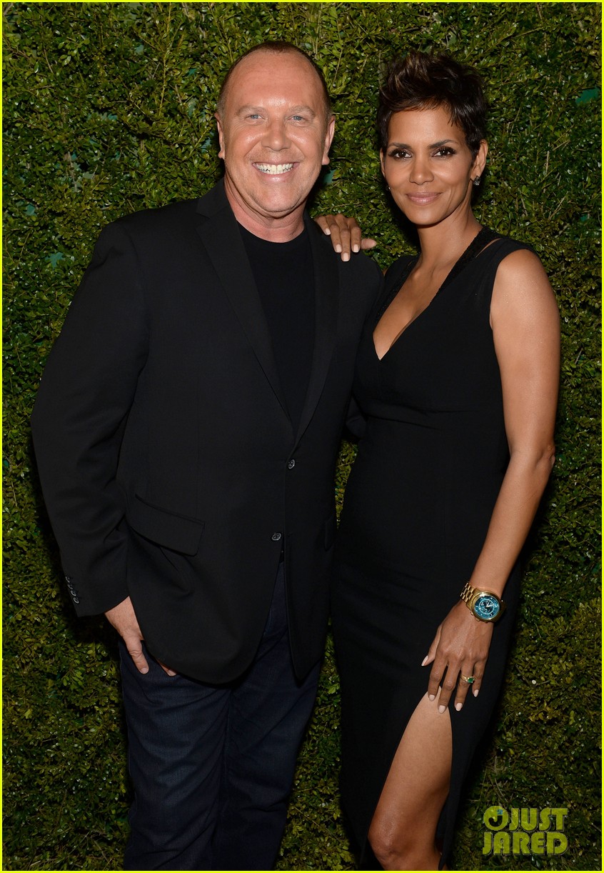 halle berry baby bump at united nations dinner 022845353