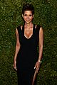 halle berry baby bump at united nations dinner 04