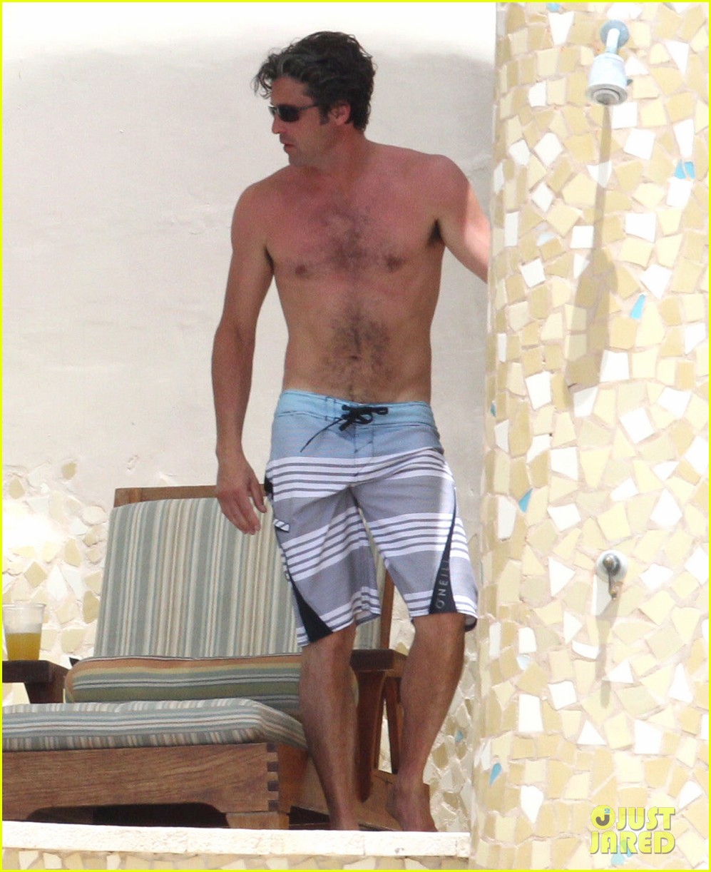patrick dempsey shirtless mexico vacation with the family 04