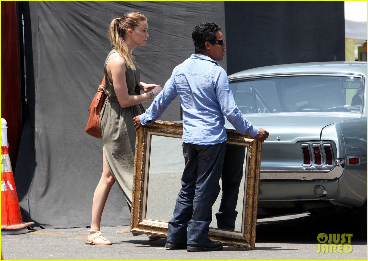amber heard solo shopping after night with johnny depp 132860412