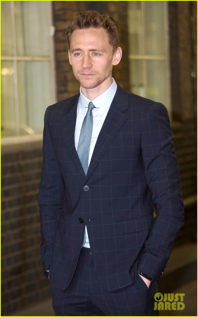 tom hiddleston talks sex appeal on this morning 01