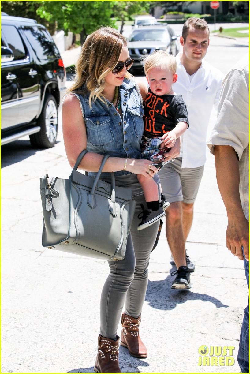 hilary duff birthday parties with baby luca 16