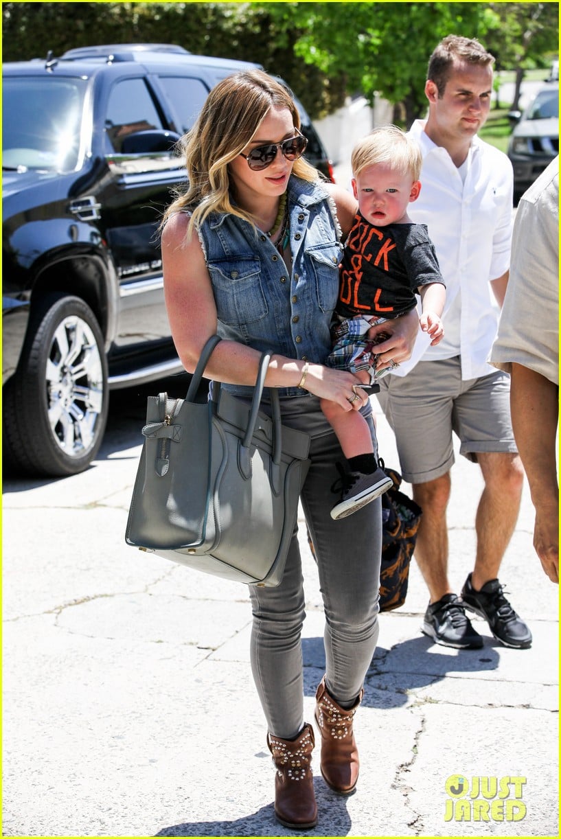 hilary duff birthday parties with baby luca 20
