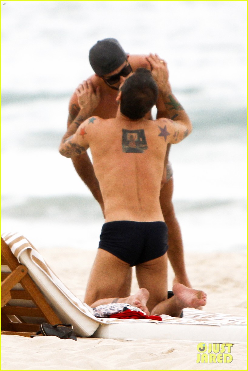 marc jacobs harry louis shirtless sexy in rio 022847140