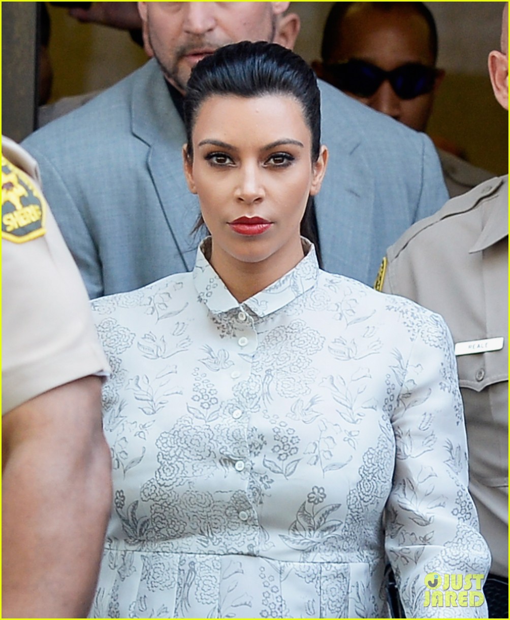 kim kardashian arrives for kris humphries divorce hearing 04