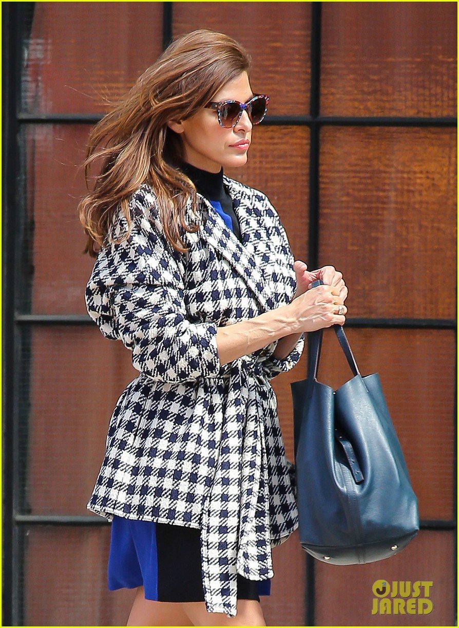 eva mendes i cant believe designers use real fur 022852792