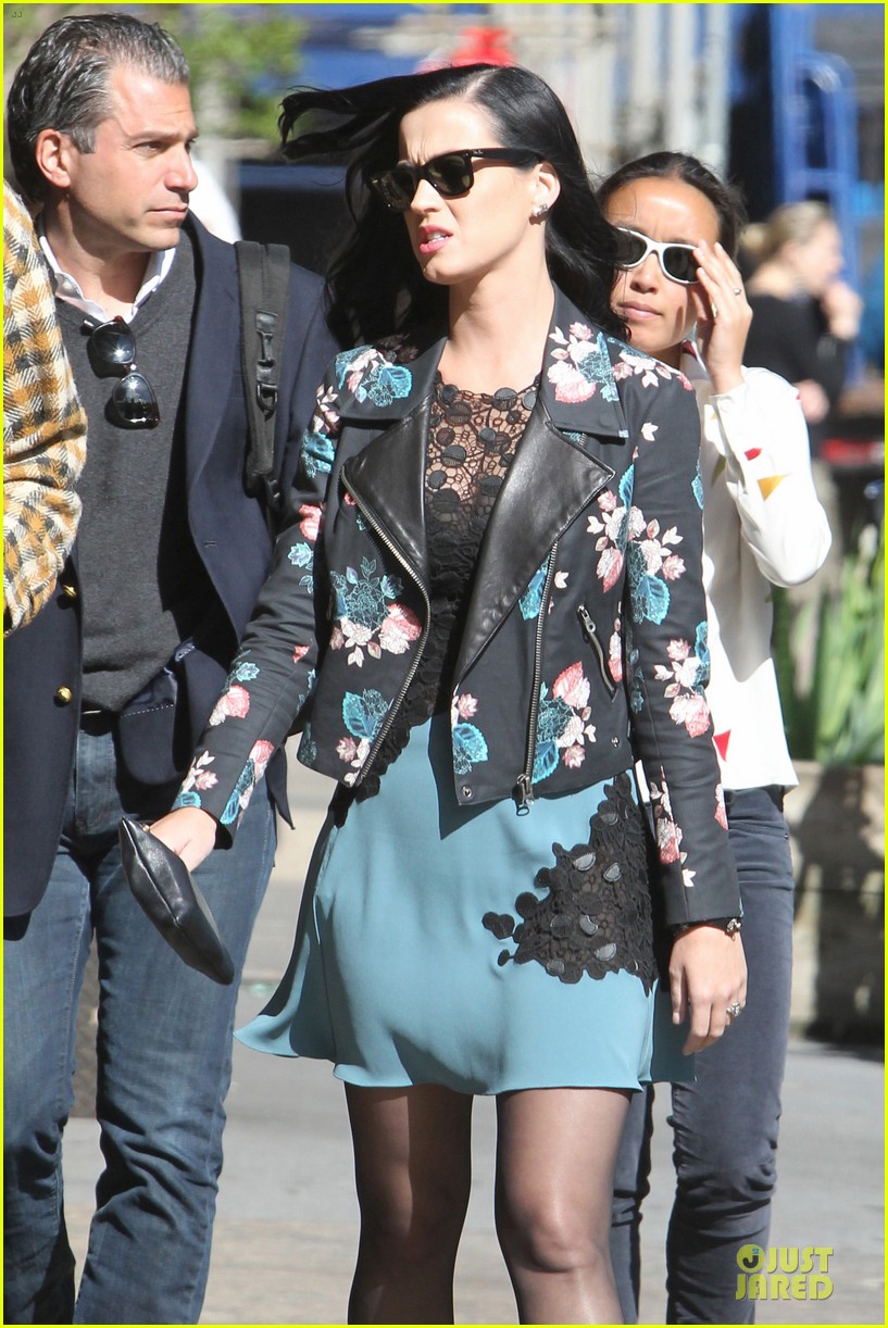 katy perry new york stroll with mystery man 112861385