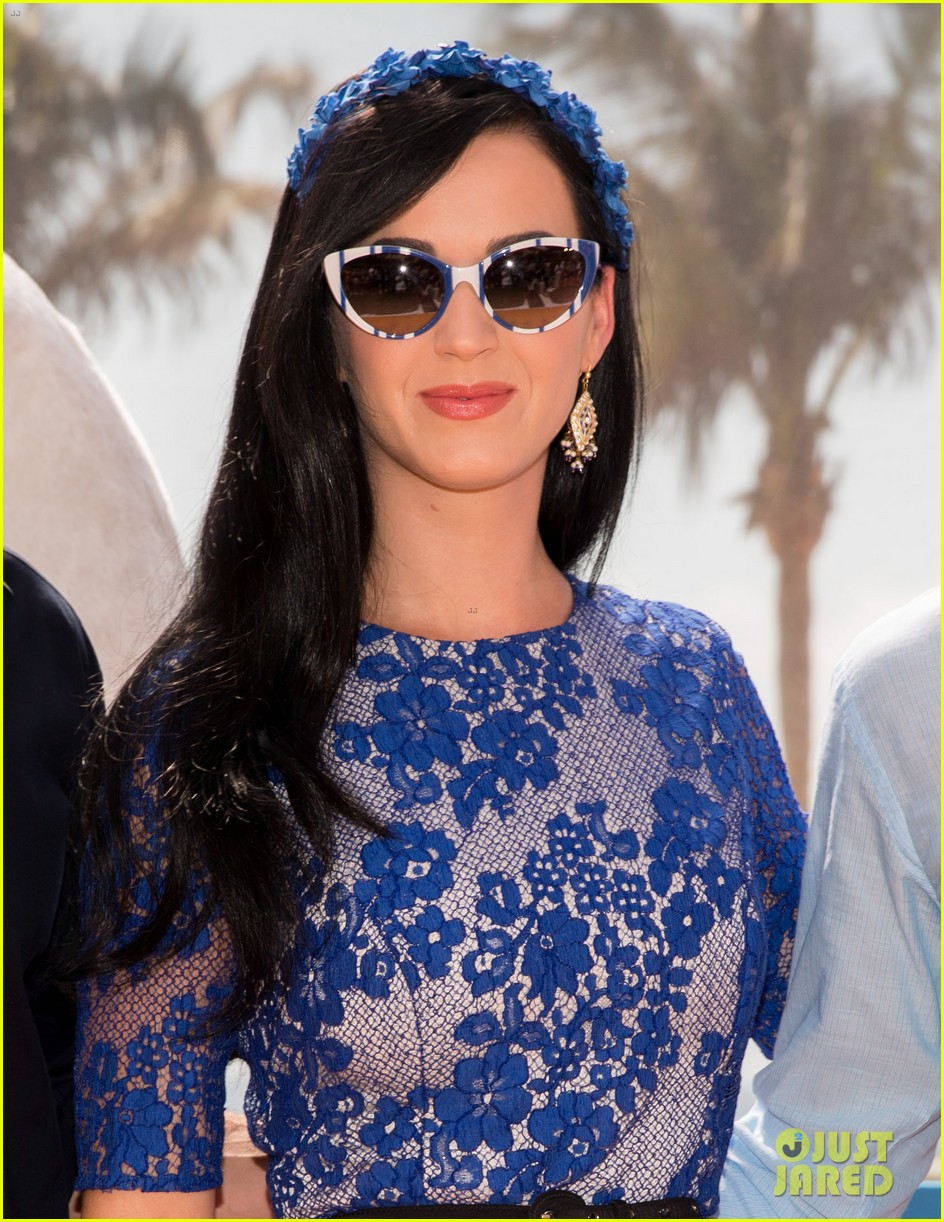 katy perry neil patrick harris smurfs 2 at summer of sony 16