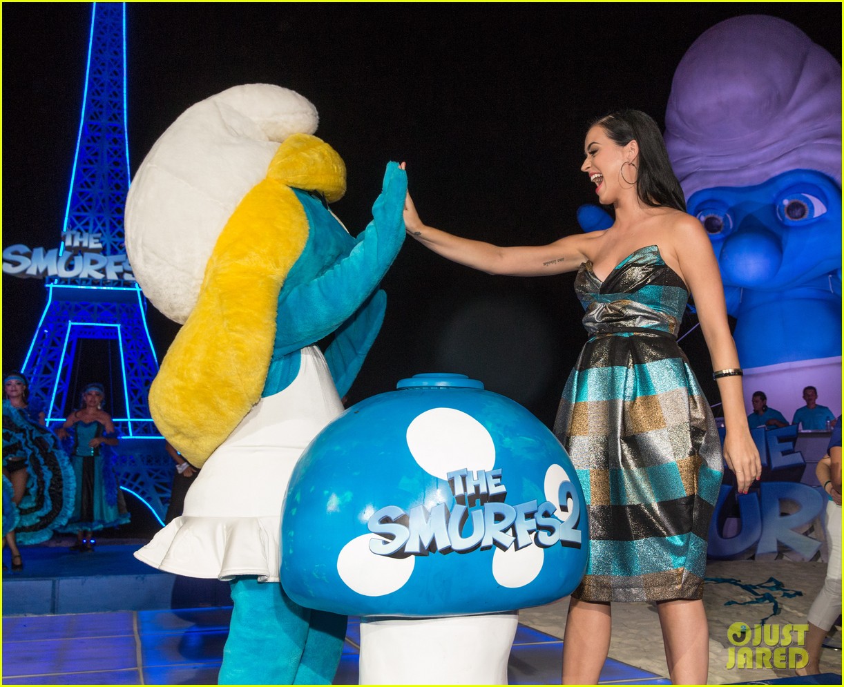 katy perry smurfs 2 summer of sony party 062856585