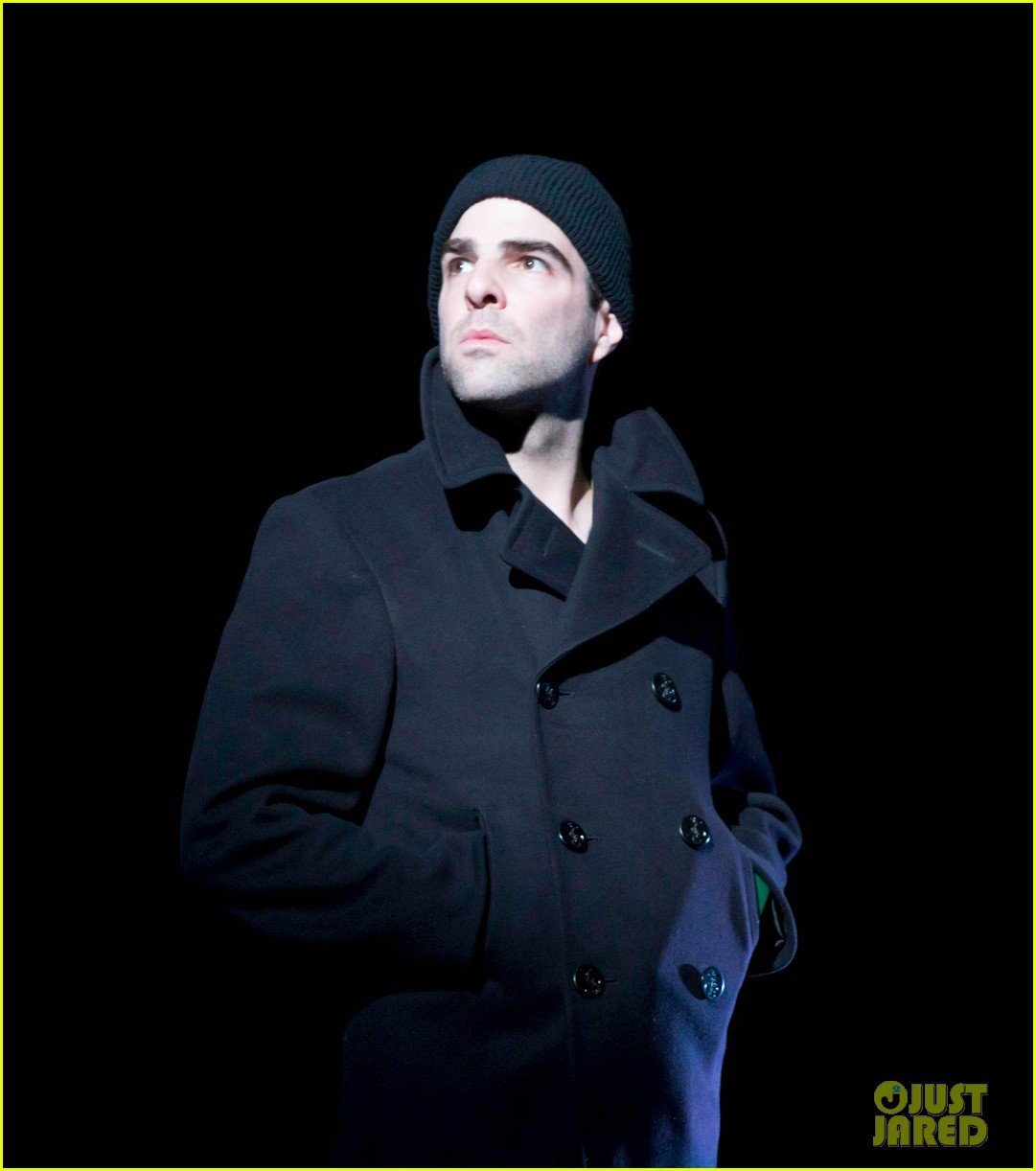 zachary quinto broadway debut in glass menagerie 02