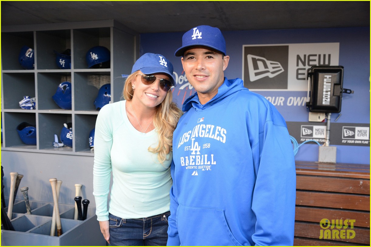 britney spears dodgers game with the boys 082853012