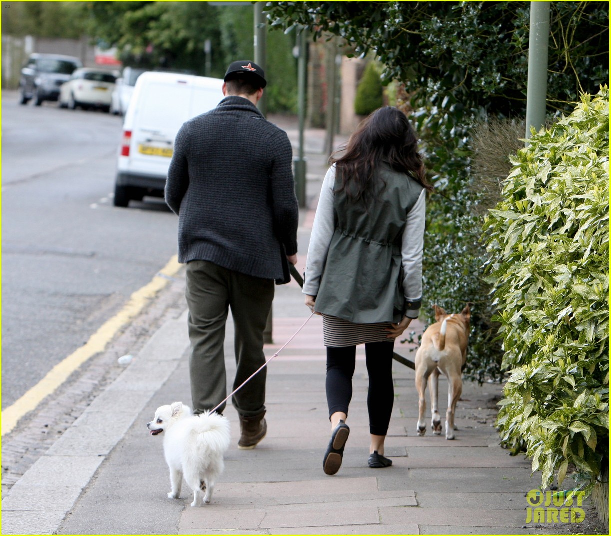 channing tatum pregnant jenna dewan london dog walk 17