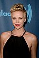 charlize theron glaad media awards 2013 red carpet 06
