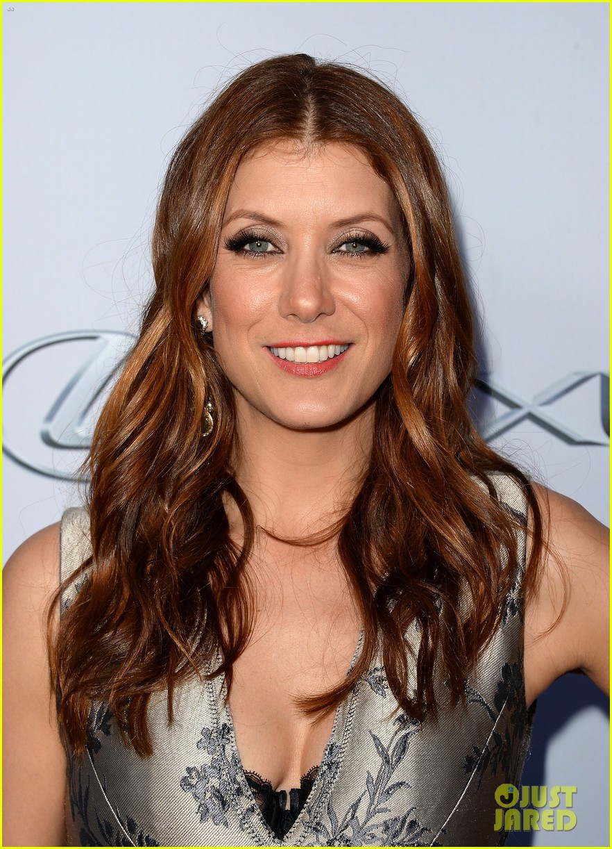 kate walsh ashley tisdale scary movie 5 premiere 11