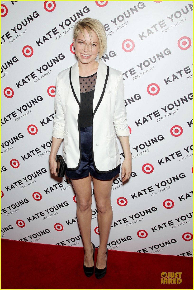 michelle williams haircut debut at kate young for target launch 03