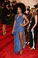 beyonce met ball 2013 red carpet with solange knowles 06