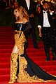 beyonce met ball 2013 red carpet with solange knowles 11