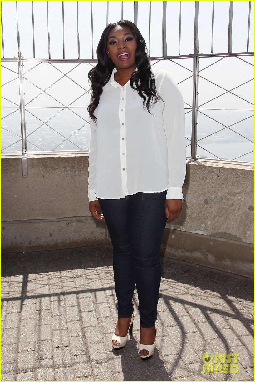 american idol winner candice glover visits empire state building exclusive quotes 232875611