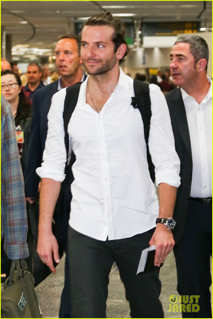 bradley cooper shirtless after brazil arrival with hangover guys 192879439