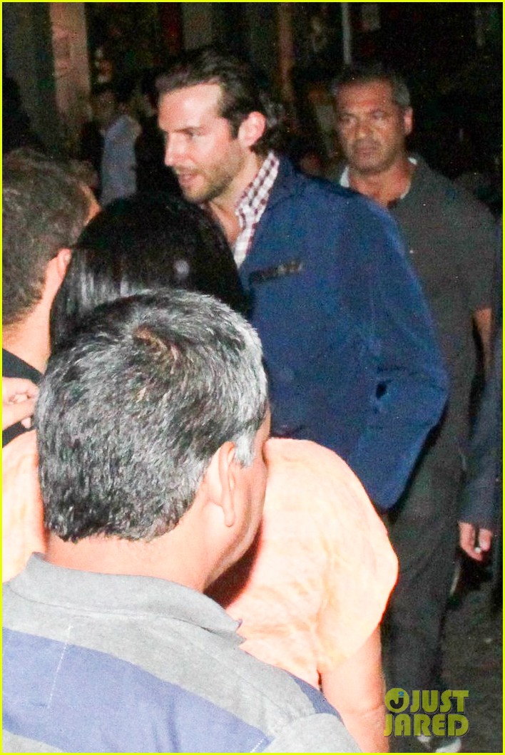 bradley cooper hangover night out with the cast 132880712
