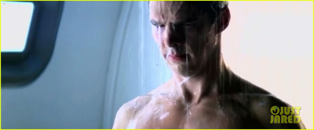 benedict cumberbatch shirtless shower scene for star trek 05
