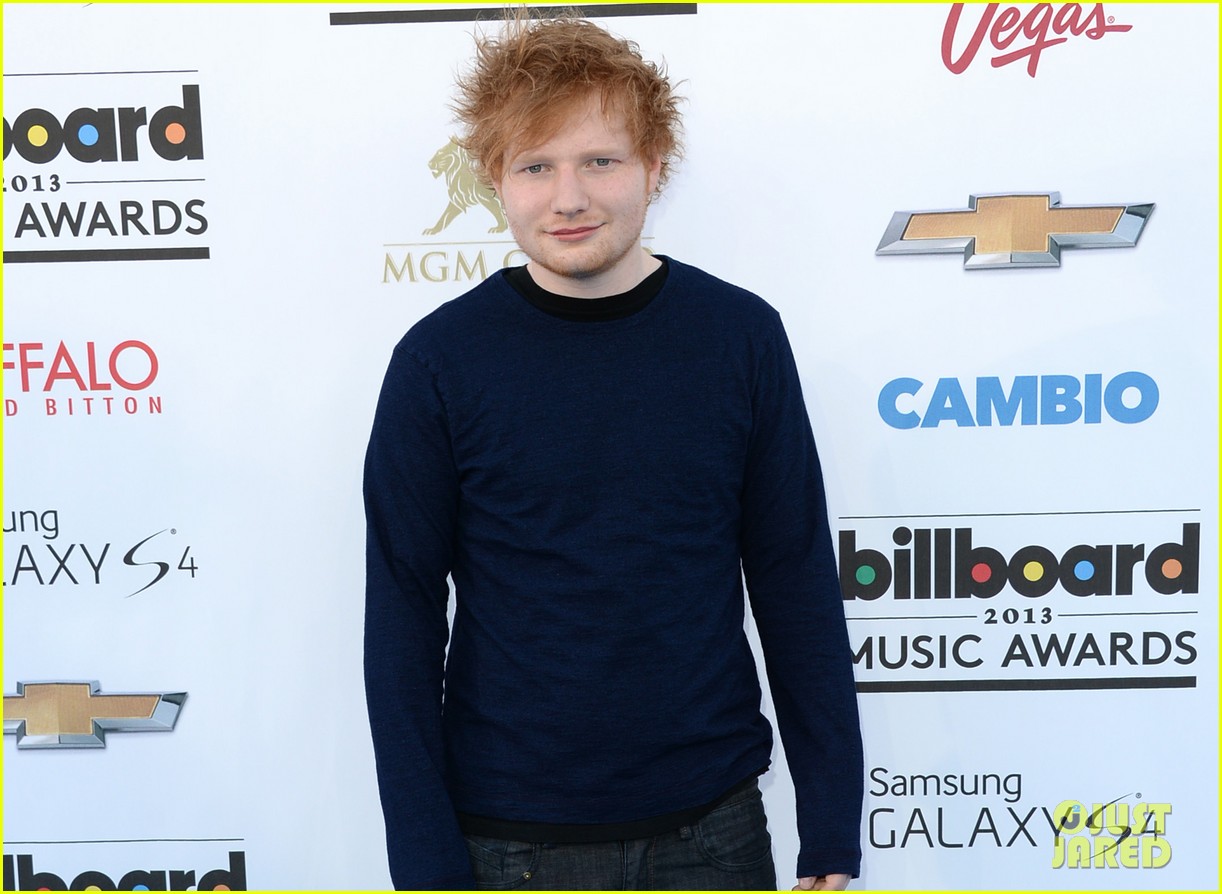 ed sheeran austin mahone billboard music awards 2013 red carpet 052873934