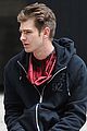 andrew garfield films amazing spider man 2 with mini me 02