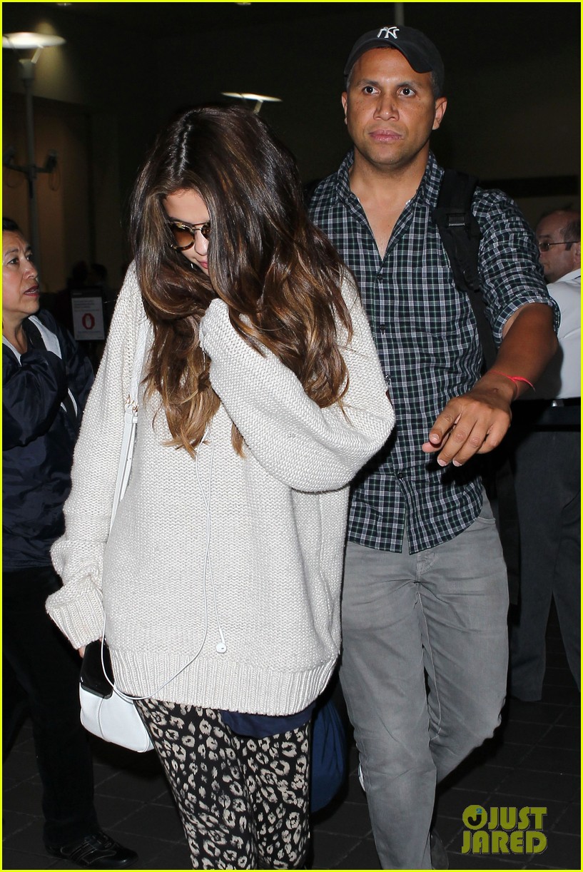 selena gomez back in los angeles after press tour 12