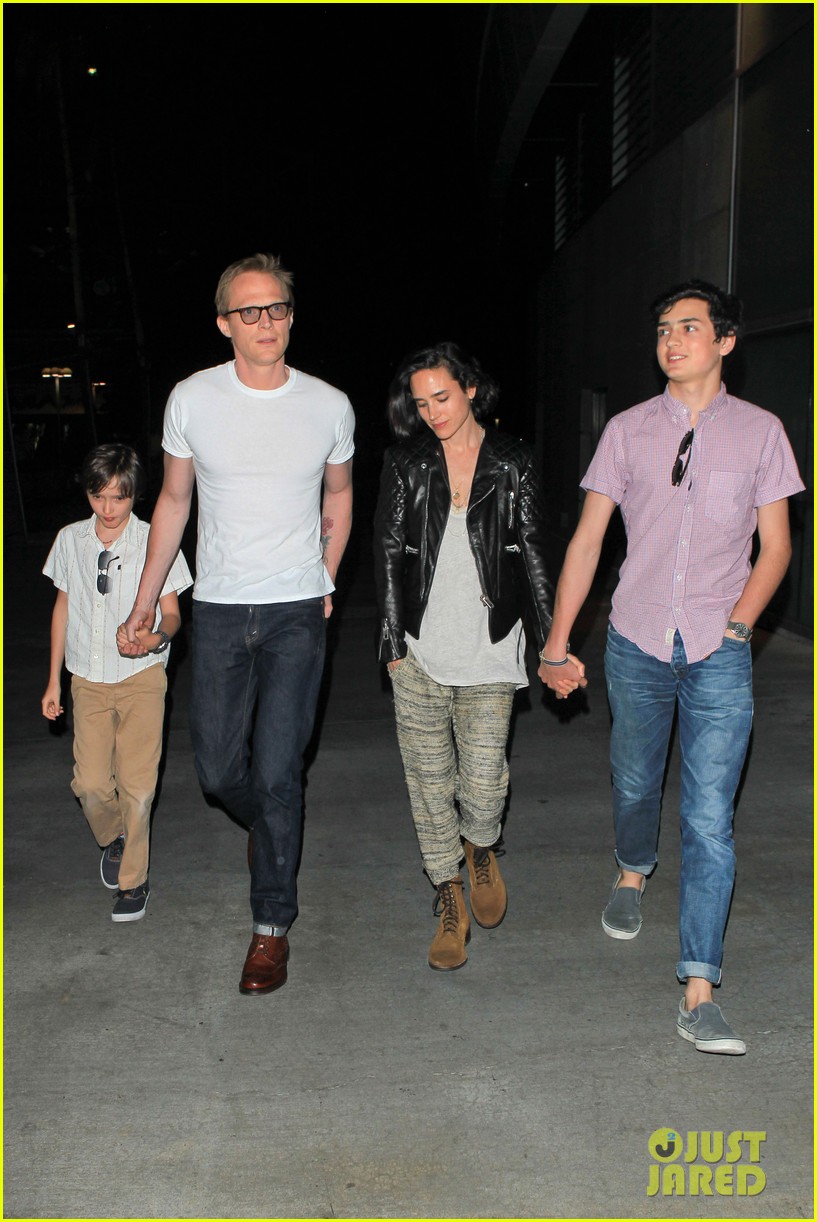 jennifer connelly paul bettany rolling stones concert with the kids 03