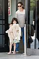 katie holmes and suri return from florida 01