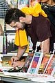 shia labeouf stale n mate book signing 03