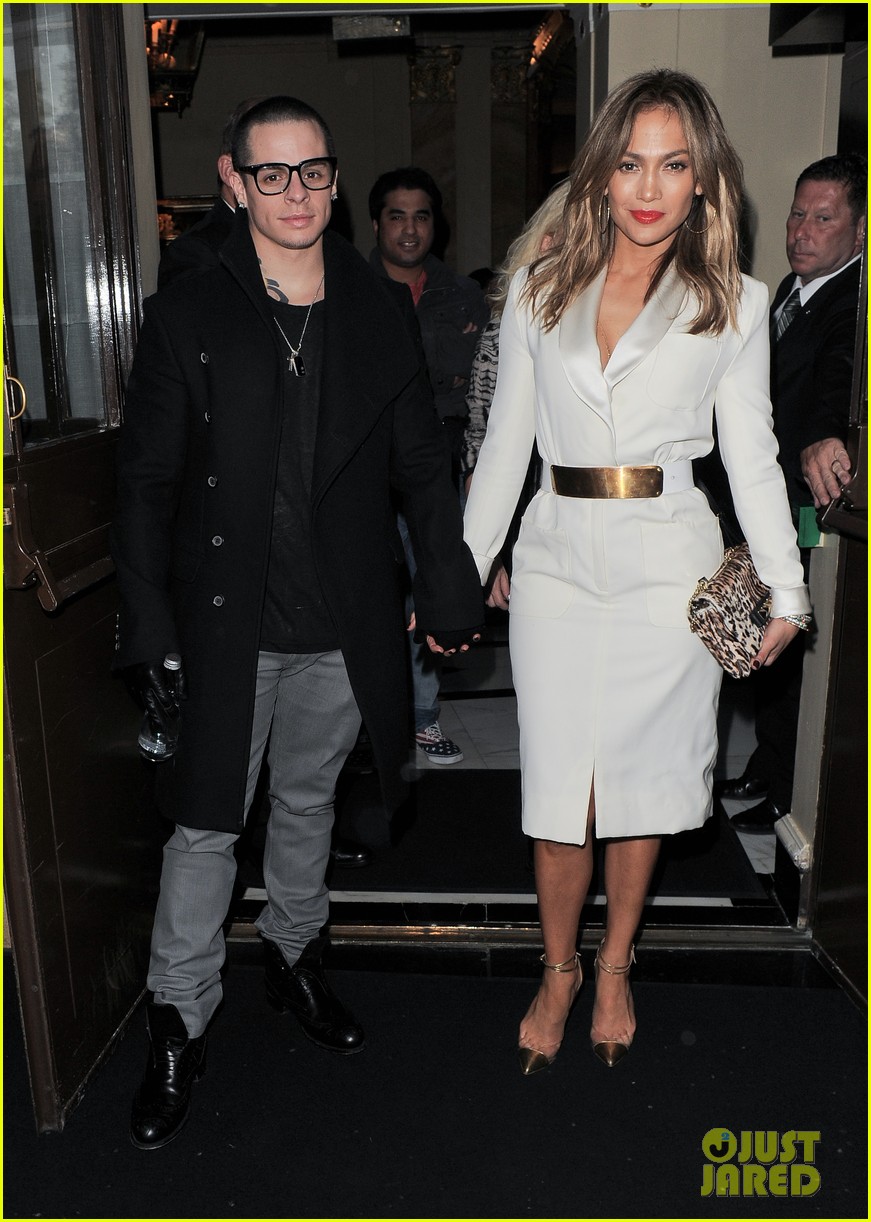 Jennifer Lopez London Date Night with Casper Smart! Photo 2880995