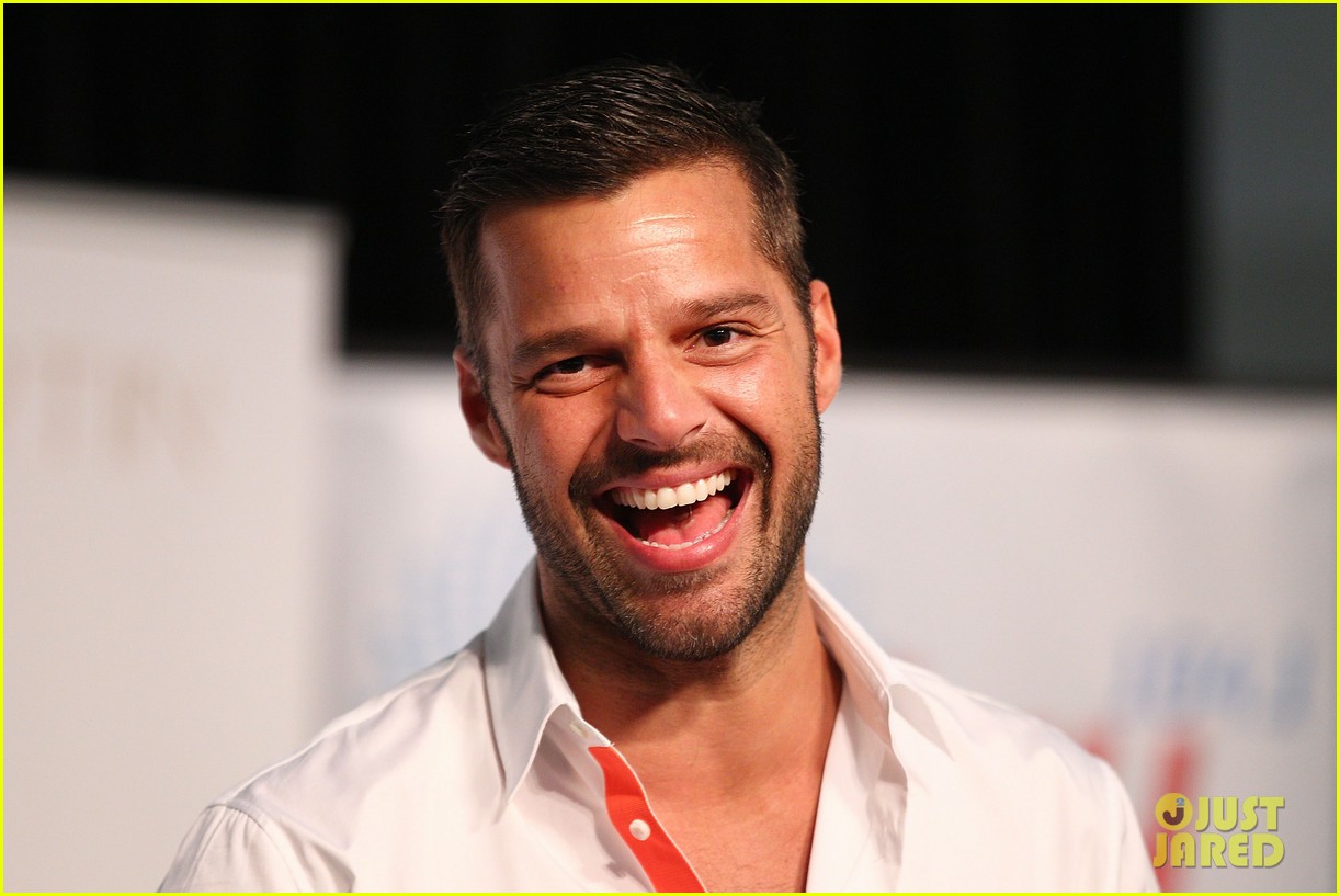 ricky martin meets fans at greatest hits event in australia 022867592
