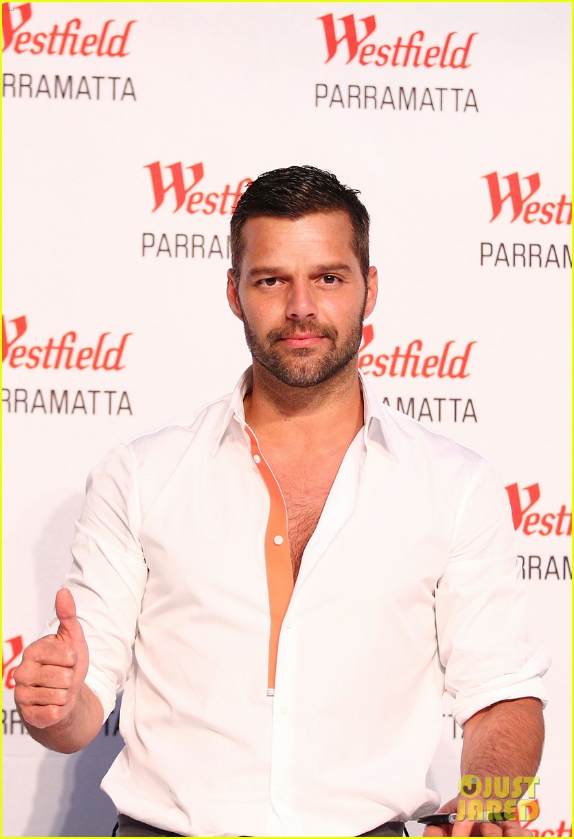 ricky martin meets fans at greatest hits event in australia 09