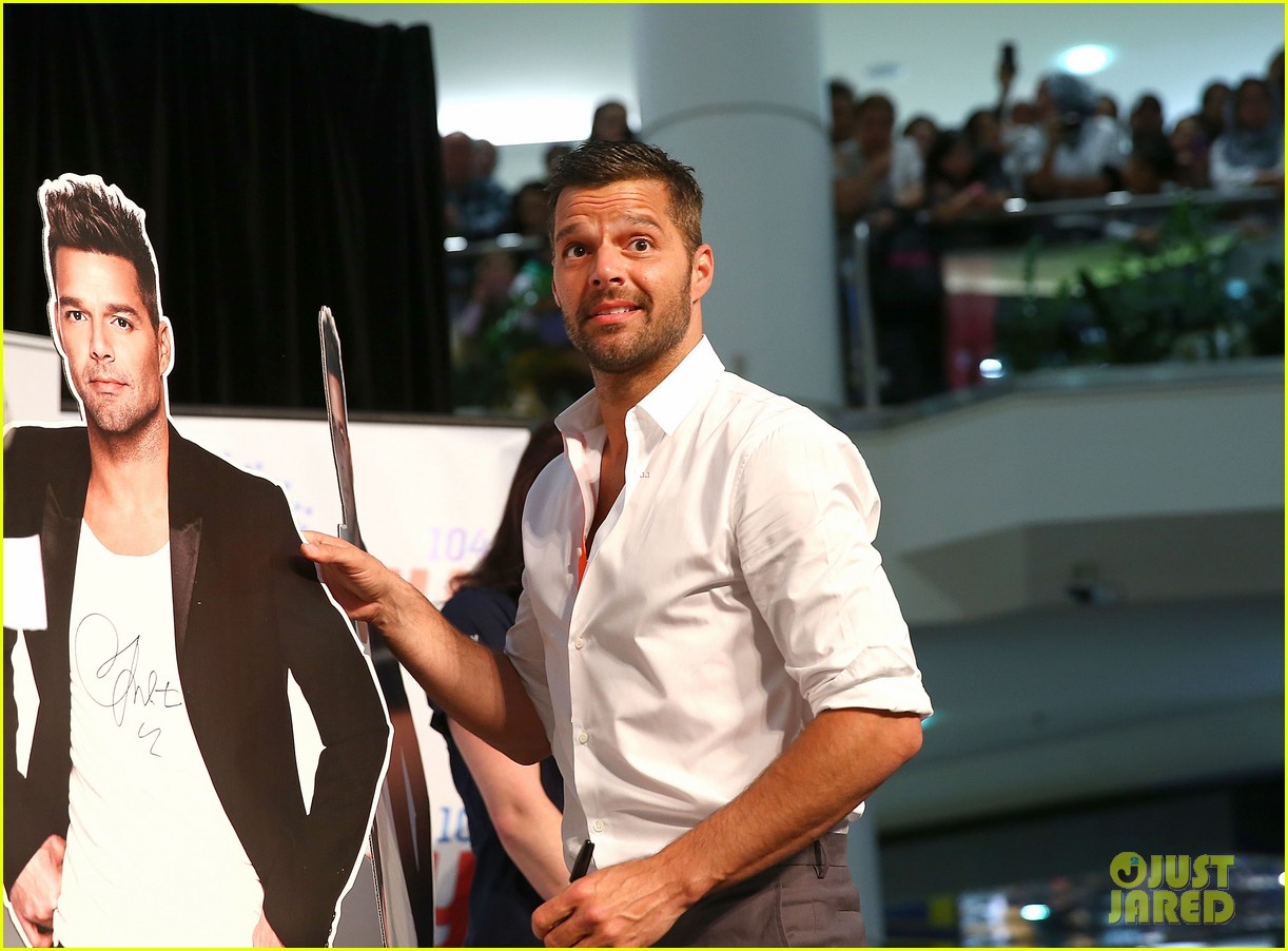 ricky martin meets fans at greatest hits event in australia 152867605