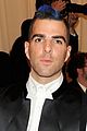zachary quinto blue hair on met ball 2013 red carpet 03