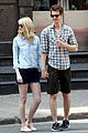 emma stone andrew garfield cuddle up in nyc 05