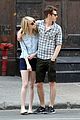 emma stone andrew garfield cuddle up in nyc 07