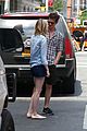 emma stone andrew garfield cuddle up in nyc 14
